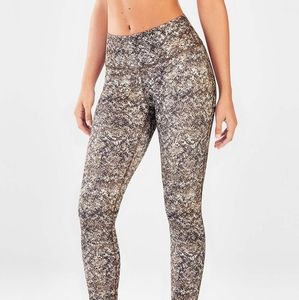 Fabletics high-waisted powerhold 7/8 leggings